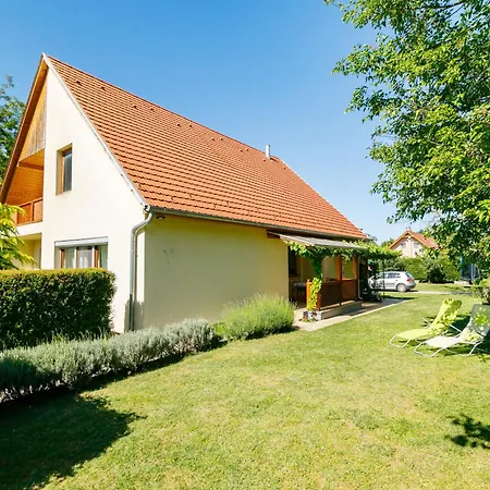 Lägenhet Carlo By Interhome *